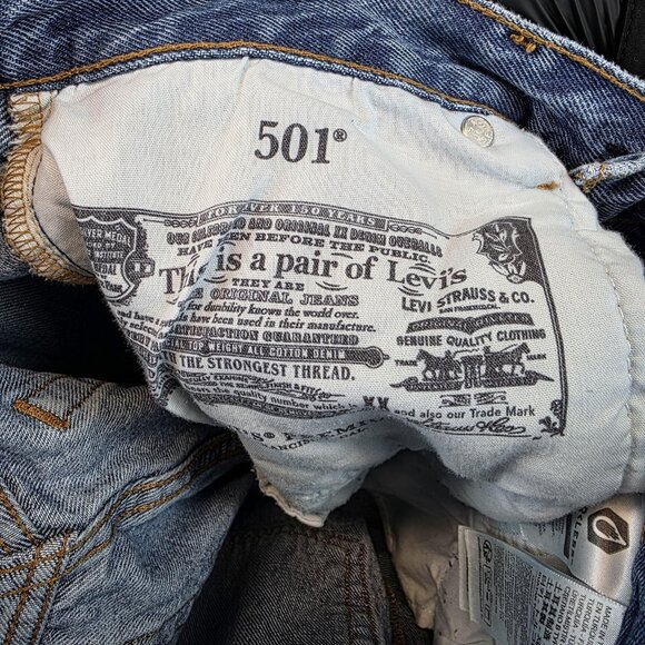 Levi's 501 Jeans Womens 27 Blue Denim Button Fly Straight Premium PC9 12501-0438 - Picture 12 of 16